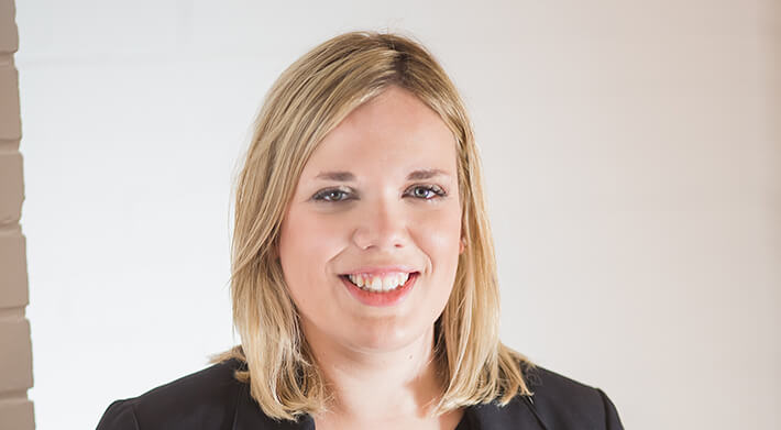 Me Desjardins Provost, notaire et médiatrice.